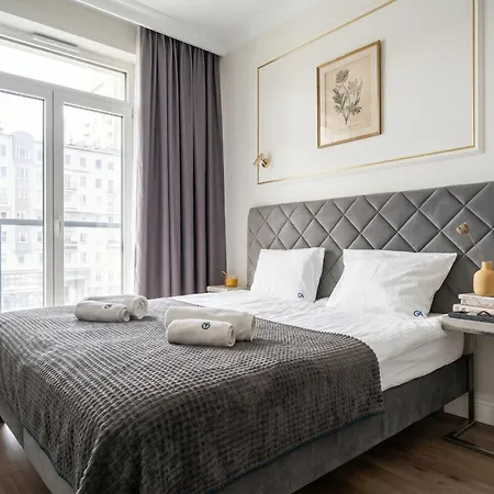Golden Prime - Mennica - Luxury In Center Daire